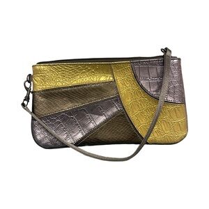 mark. Stylish Yellow and Gray Women's Wristlet